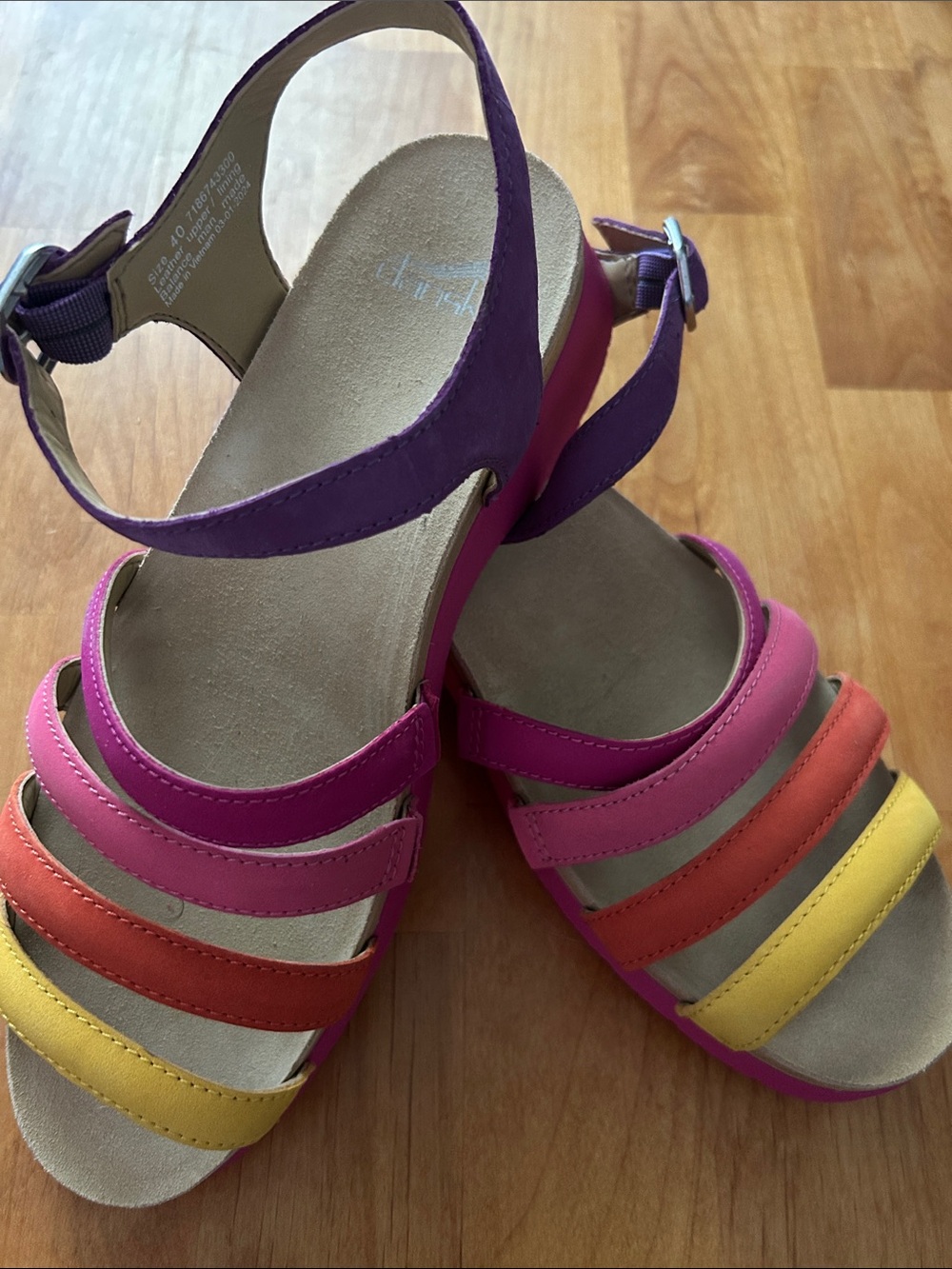 Dansko Roxie sandals pink purple suede strappy comfort arch new $140 size 10